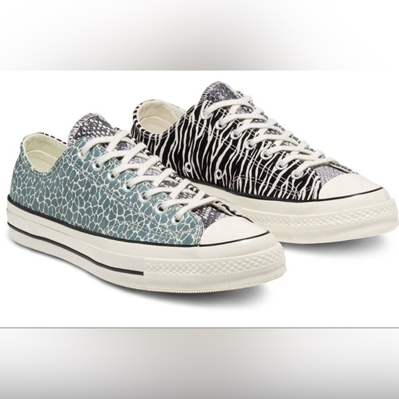 Converse Shoes - Converse chucks low space animal sneakers. Men’s 10, women’s 12.